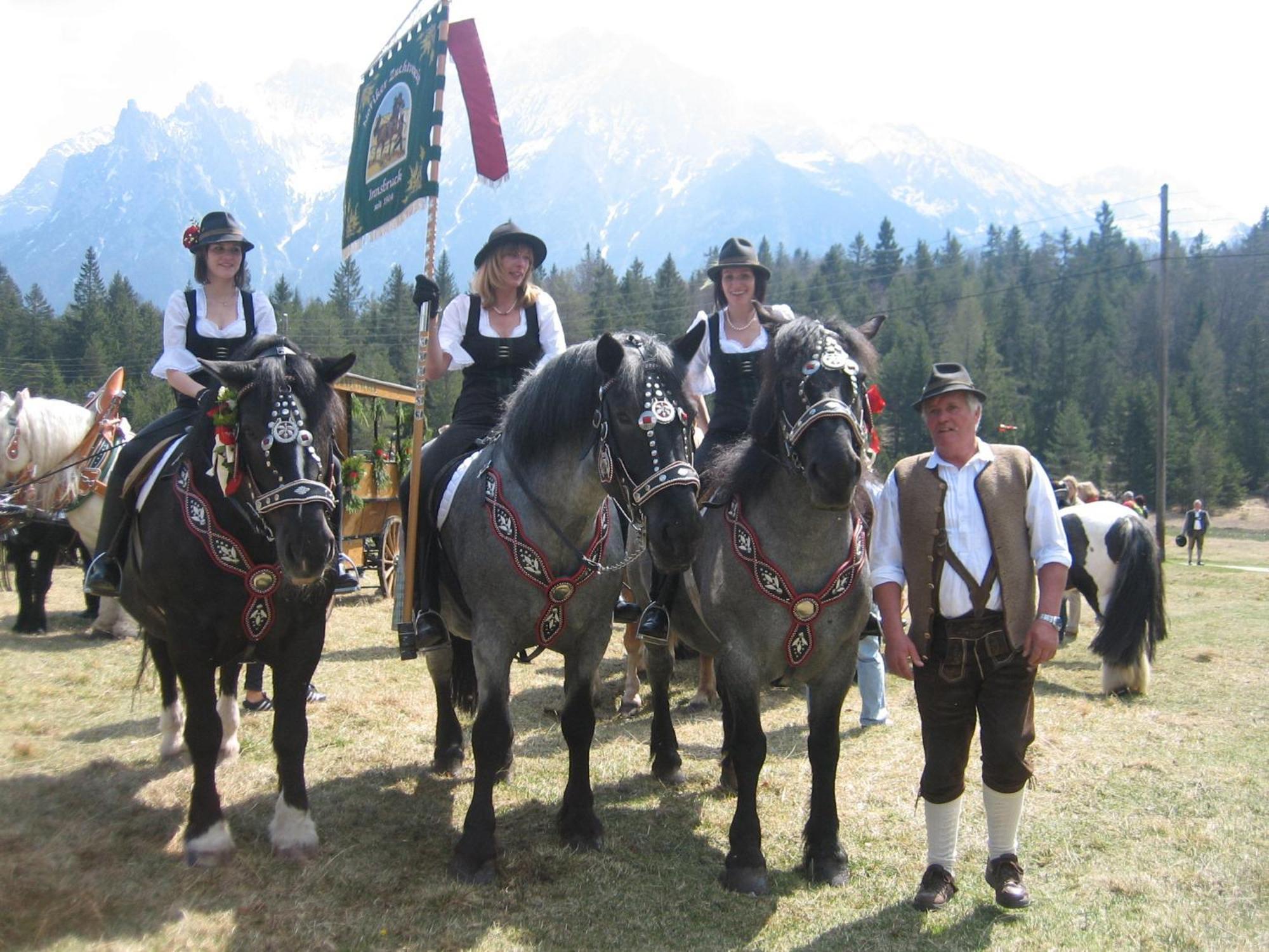 Landhaus Charlotte Am Geigenbuehel -Apartments ゼーフェルト・イン・チロル エクステリア 写真