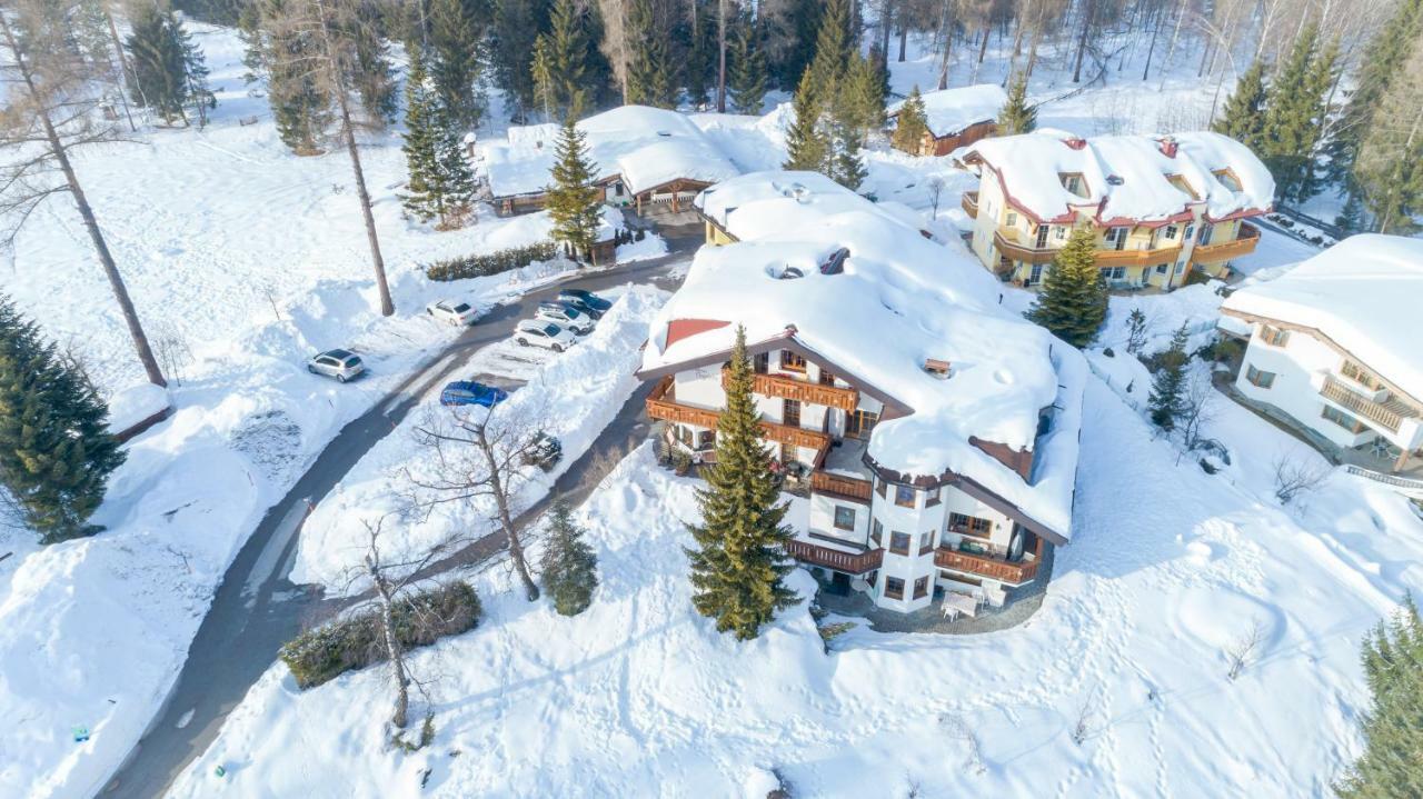 Landhaus Charlotte Am Geigenbuehel -Apartments ゼーフェルト・イン・チロル エクステリア 写真
